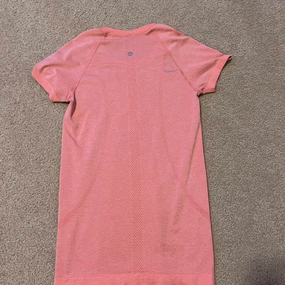lululemon size 4 swiftly tech - Picture 2 of 3
